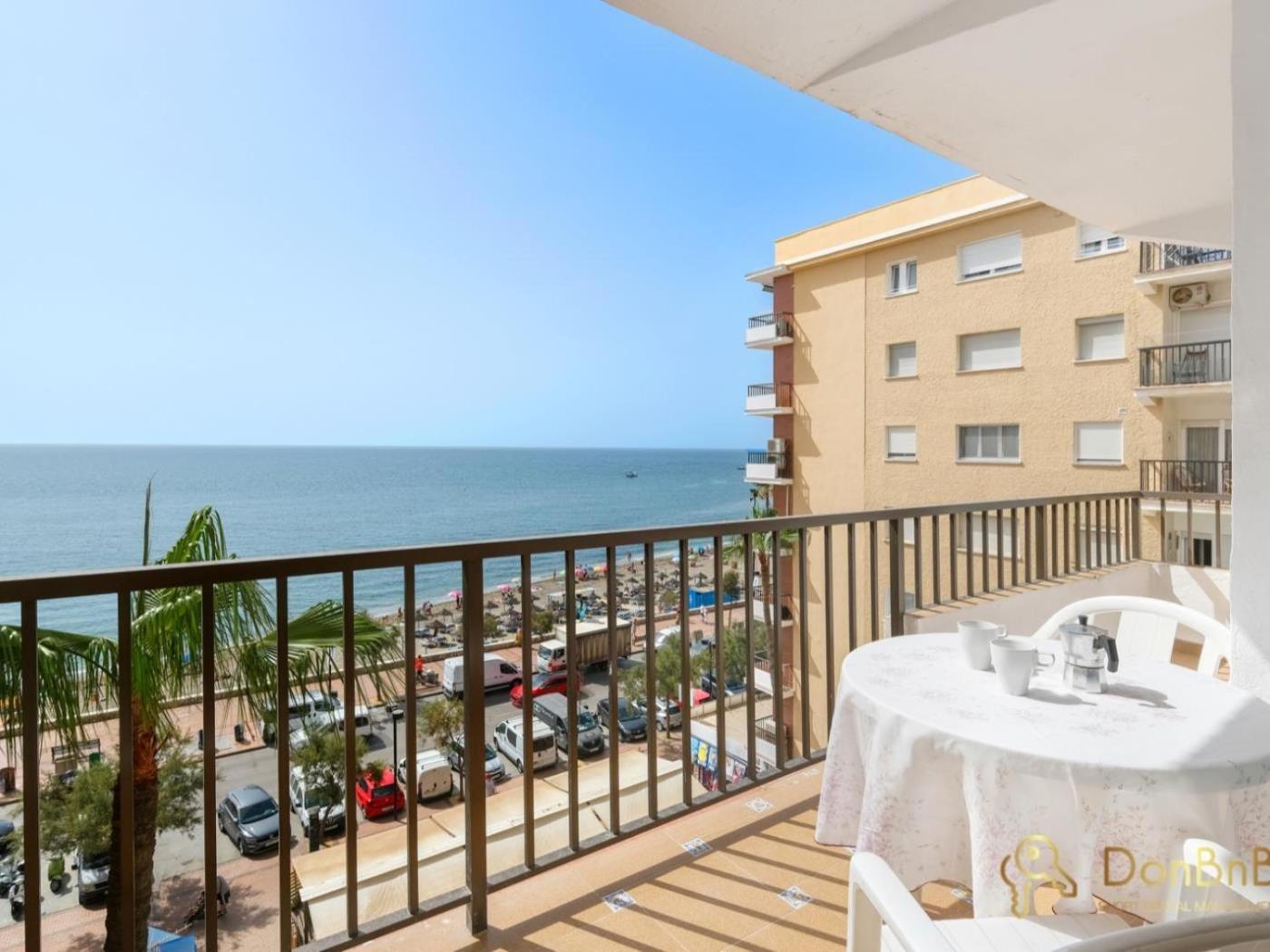 Apartamento Con Piscina En La Primera Linea De Playa De Fuengirola Chambre photo